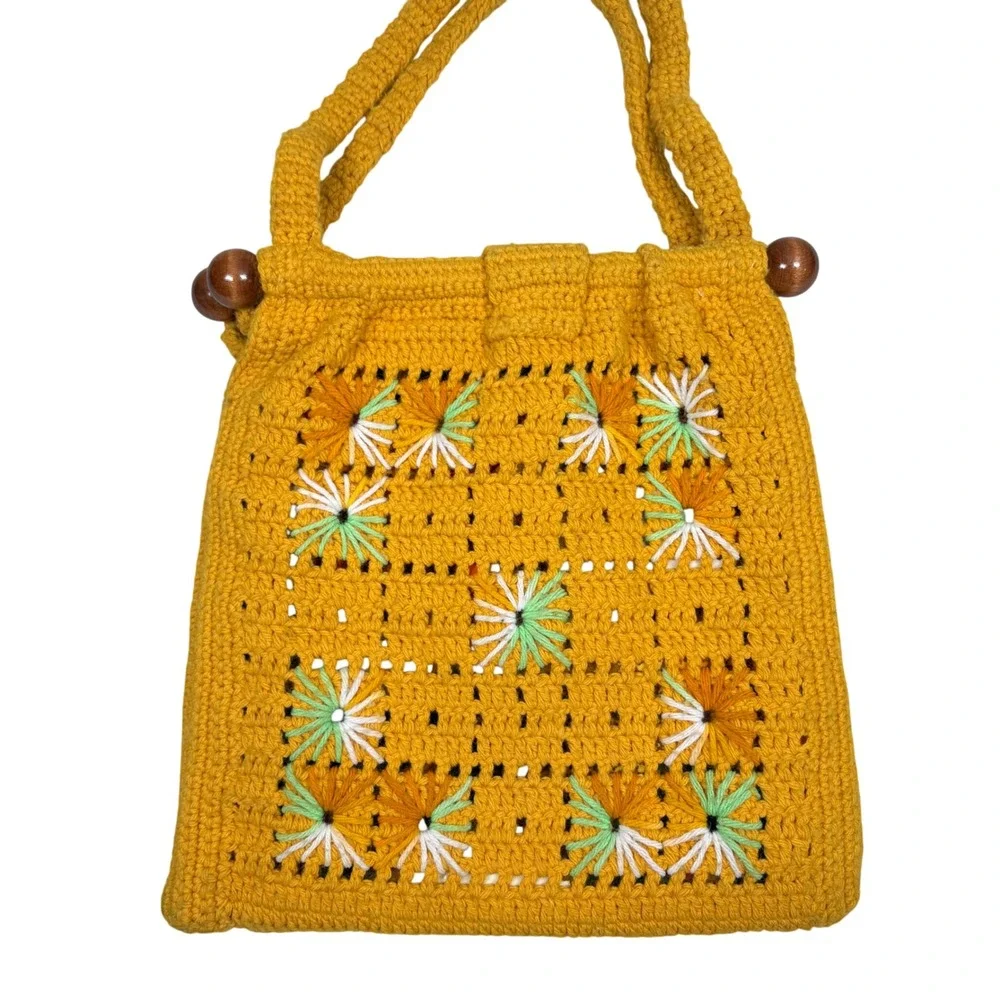 Vintage Crochet Shoulder Bag Mustard Yellow‎ Floral Handbag Purse Wood 70s Style